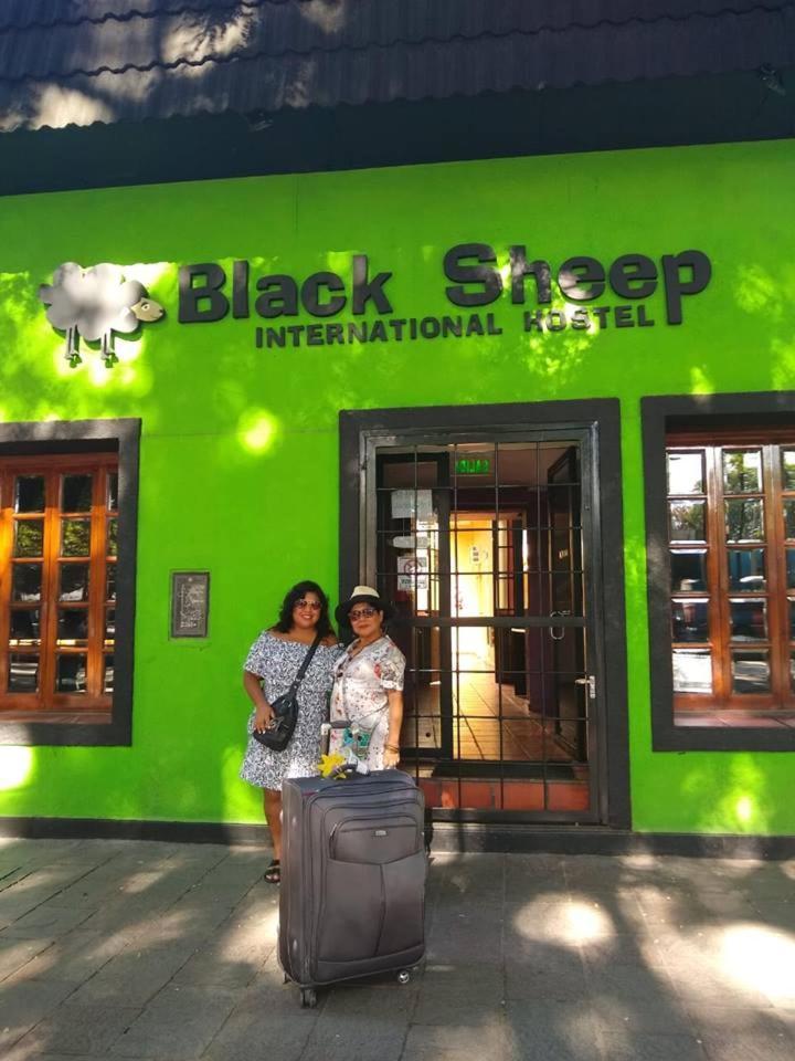 Black Sheep International Hostel Mendoza Exterior foto